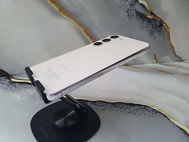 Samsung Galaxy S23, Б/у, 128 ГБ, цвет - Белый, 1 SIM, 2 SIM, eSIM