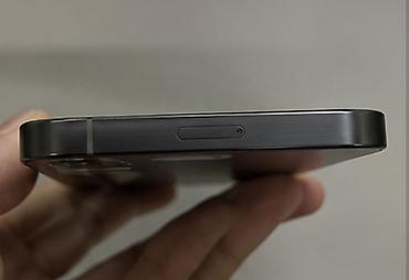 iphone 2 sim: IPhone 15 Pro Max, Б/у, 256 ГБ, Black Titanium, Зарядное устройство, Защитное стекло, Чехол, 100 % — 5
