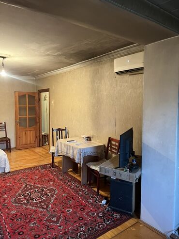 Köhnə tikili: Bakı, 7-ci mikrorayon, 1 otaqlı, Köhnə tikili, m. Azadlıq Prospekti, 35 kv. m — 22