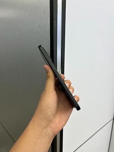 Redmi: Xiaomi, 15, Б/у, 256 ГБ, цвет - Черный, В рассрочку, 2 SIM — 4