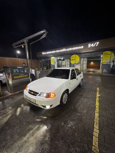 срочно продать машину: Daewoo Nexia: 2010 г., 1.6 л, Механика, Бензин, Седан