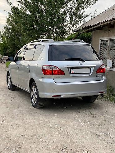 d 4d: Toyota Avensis Verso: 2004 г., 2 л, Механика, Бензин, Минивэн — 3