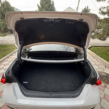 Toyota: Toyota Avalon: 2022 г., 2.5 л, Гибрид — 12