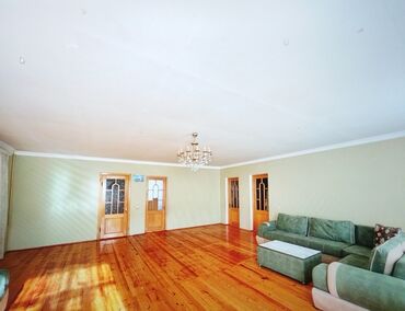 Həyət evləri və villaların satışı: 6 otaqlı, 440 kv. m, Orta təmir — 12