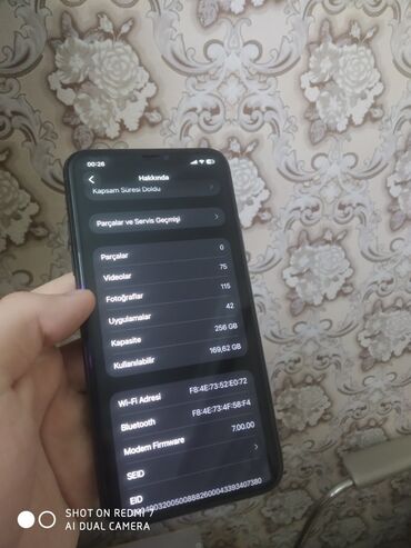 Apple iPhone: IPhone 11 Pro Max, 256 GB, Graphite, Face ID — 9