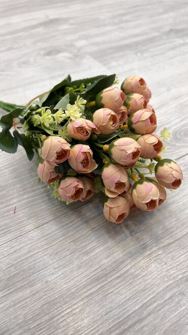 Süni güllər: 2 azn başlayan qiymətlər depodan bi̇r başa satiş suni yarpağ dekor — 28