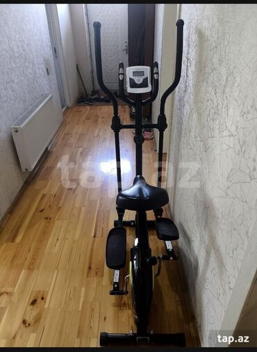 Velotrenajorlar: Elliptik velosiped-trenajor - Ümumi kardio və bütün bədən məşqləri