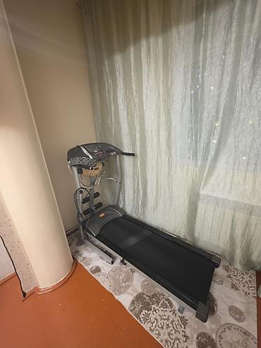 Qaçış trenajorları: Qaçış trenajoru – çoxfunksiyalı ev tipli yürüş/qaçış yolu — 3