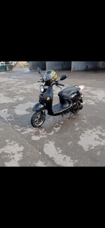 Mopedlər,skuterlər: - VS2, 50 sm3, 2023 il, 4600 km