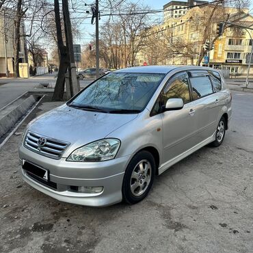авто в аренду: Toyota Ipsum: 2003 г., 2.4 л, Автомат, Бензин, Минивэн