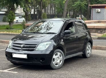 Toyota: Toyota ist: 2003 г., 1.3 л, Автомат, Бензин