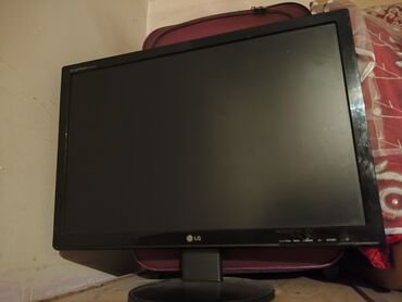 подголовник с монитором: Монитор, LG, Колдонулган, LCD, 22" - 23"