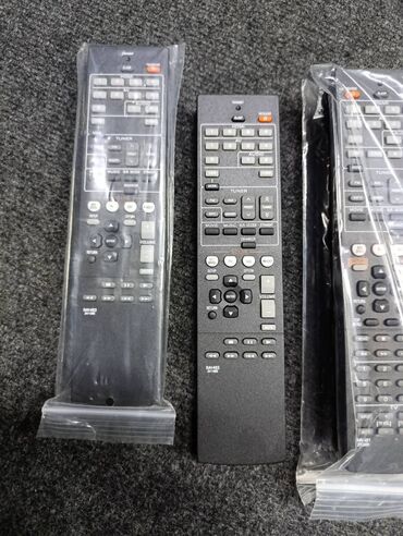 Pojačala i prijemnici: Yamaha Rav 463 Nov daljinski bez baterije — 1