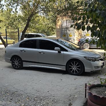 byd 2: Honda Civic: 2006 г., 1.8 л, Автомат, Бензин, Седан — 4