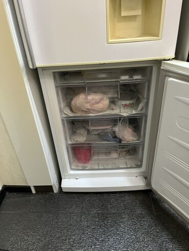 Aspiratorlar: 2 qapılı LG Soyuducu Satılır, rəng - Ağ, Dispenserli
