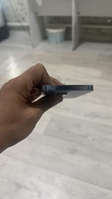 цум бишкек телефоны айфон: IPhone 13 Pro, Колдонулган, 256 ГБ, Көк, Заряддоочу түзүлүш, Коргоочу айнек, Кабель, 82 % — 5