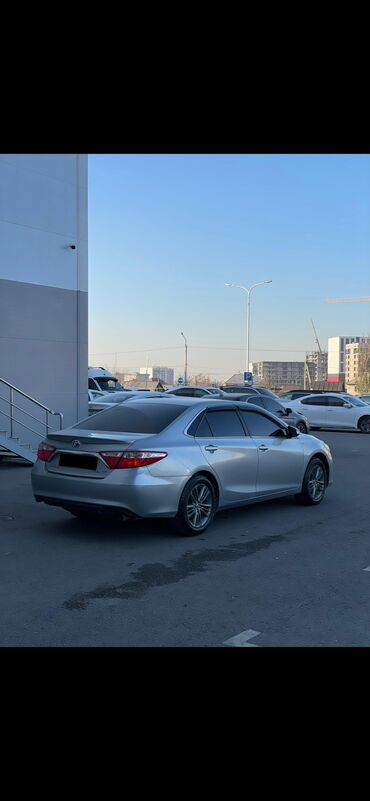Toyota: Toyota Camry: 2016 г., 2.5 л, Вариатор, Гибрид, Седан at lalafo.kg — 3 Toyota: Toyota Camry: 2016 г., 2.5 л, Вариатор, Гибрид, Седан — 3