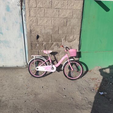 обувь женская 40: Срочно продаю велосипед,даже не ездили. Цвет: Розовый!