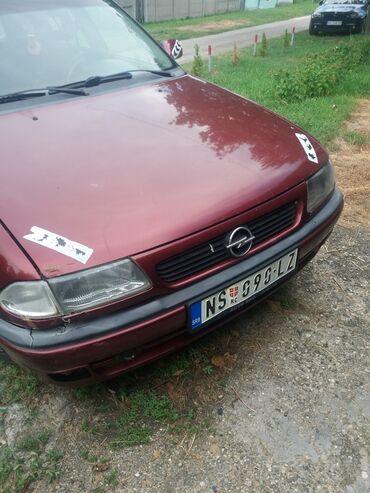 baggy siva rolka kaschmir vuna: Opel Astra: 1.6 l | 2001 г. Limuzina