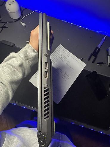 kredit noutbuklar: ASUS ROG Strix oyun noutbuku Texniki xüsusiyyətlər: - Prosessor: AMD — 6