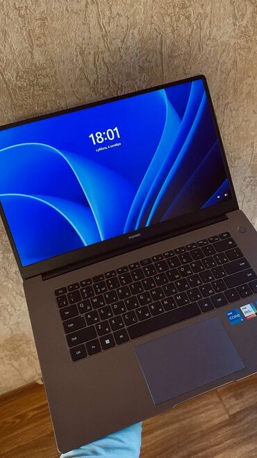 компьютер для игр: Ноутбук, Huawei, 16 ГБ ОЗУ, Intel Core i5, 15.6 ", Б/у, Для работы, учебы, память SSD