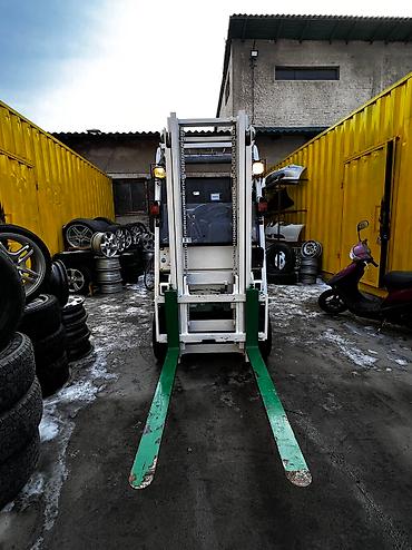 Погрузчики: Погрузчик, 2009 г. — 9