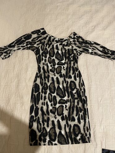 леопардовые платья: Повседневное платье