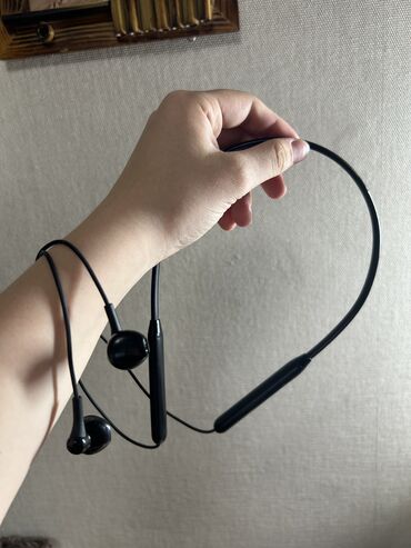 Наушники: Вкладыши, Hoco, Б/у, Беспроводные (Bluetooth), Классические