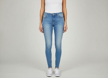 freddie mercury buty: F&F, Jeansy damskie, rozmiar M