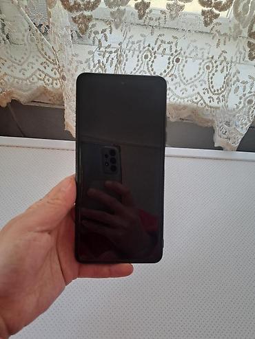 honor 10i: Смартфон с большим безрамочным экраном с круглым вырезом под — 3
