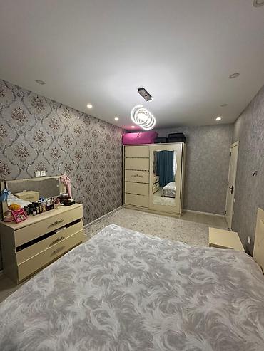 Mənzillər: Bakı, Yasamal, 3 otaqlı, Köhnə tikili, m. İnşaatçılar, 80 kv. m — 6
