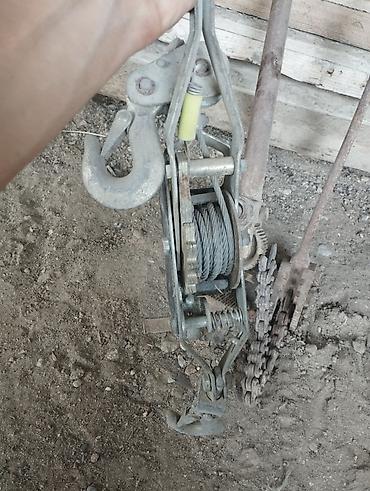 3 tonluq cen: Qaz açarları qaz turbasını açmaq üçün. Qaldırıcı tal da var Qiymət hər — 4