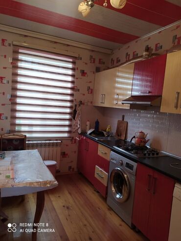 Həyət evləri və villaların satışı: İki mərtəbəli fərdi yaşayış evi - Ümumi: müasir fasadlı, alçaq maili — 10