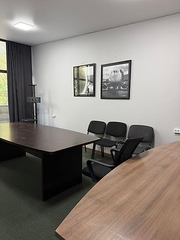 мира ахунбаева: Аренда офисов, 30 м², В административном здании, С оборудованием — 6