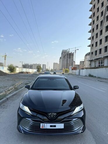 состояние хорошое: Toyota Camry: 2018 г., 2.5 л, Автомат, Бензин, Седан