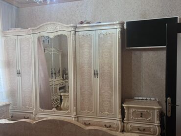 qaşıq dəst: İşlənmiş, Açılan, 6 qapı Düz dolab, Qarderob, paltar dolabı, Türkiyə