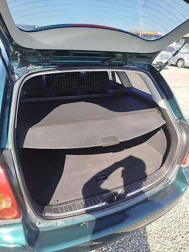 саната желтый: Toyota Avensis: 2004 г., 1.8 л, Механика, Бензин, Универсал — 7