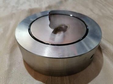 Ostali alati i mašine: **-Cena magneta je po komadu i u milimetrima . ** -Magneti kod mene — 7