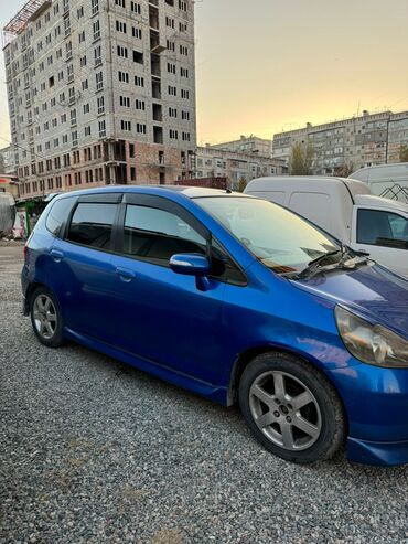 Honda: Honda Fit: 2003 г., 1.5 л, Вариатор, Бензин, Хэтчбэк