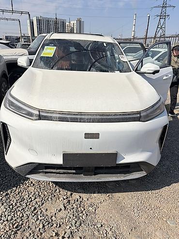 Geely Galaxy M9: 2026 г., Кроссовер