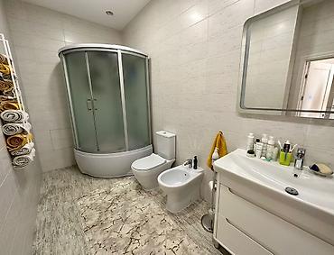 2 8: 4 комнаты, 160 м², Асанбай мкр Элитка, 2 этаж, Дизайнерский ремонт — 10