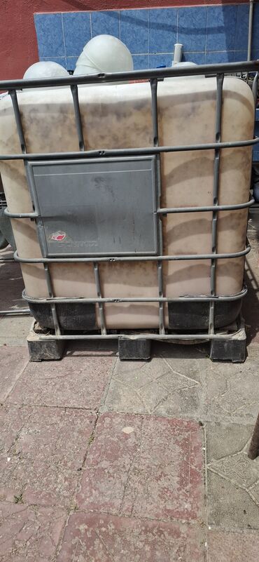 su cenlerinin qiymetleri: Bak, Plastik, 1000 l l, İşlənmiş, Ünvandan götürmə, Ödənişli çatdırılma, Rayonlara çatdırılma