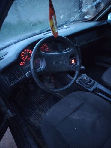 ауди r8: Audi 80: 1988 г., 1.8 л, Механика, Бензин, Седан