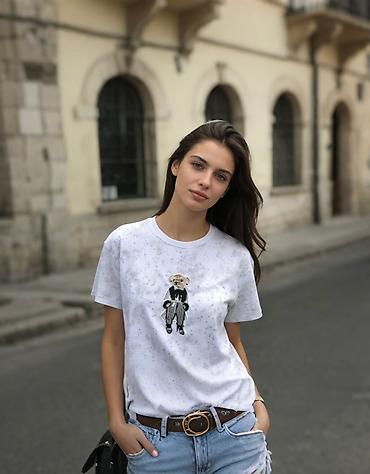 Majice kratkih rukava: Majice 
S M L 
Cena 2000 din — 8