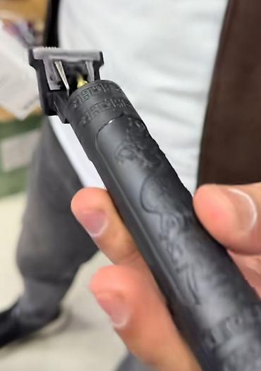 завивка волос: Professional saç konturu və bığ/saxqal üçün elektrikli trimmer - — 1
