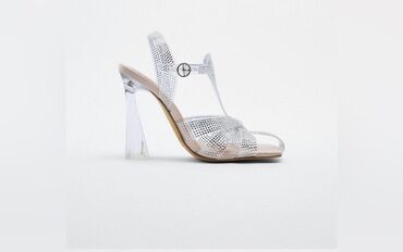 Basanoşka və səndəllər: Zara, Ölçü: 36, rəng - Ağ, Yeni