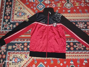 одежда для мужчин: Спортивный костюм S (EU 36), M (EU 38), L (EU 40), цвет - Красный