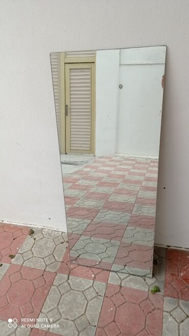 Güzgü 2 ədəd 47/113 ölçüdə biri 20 man agirdi səhifədə digər mallarda