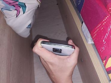philips xenium 9@9z: Telefonu arxa şüşəsi sınıb,ekranda cızığlar var,nömrə yeri — 4