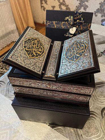 qizil hediyyeler: Gumuw 
Yeni Quran